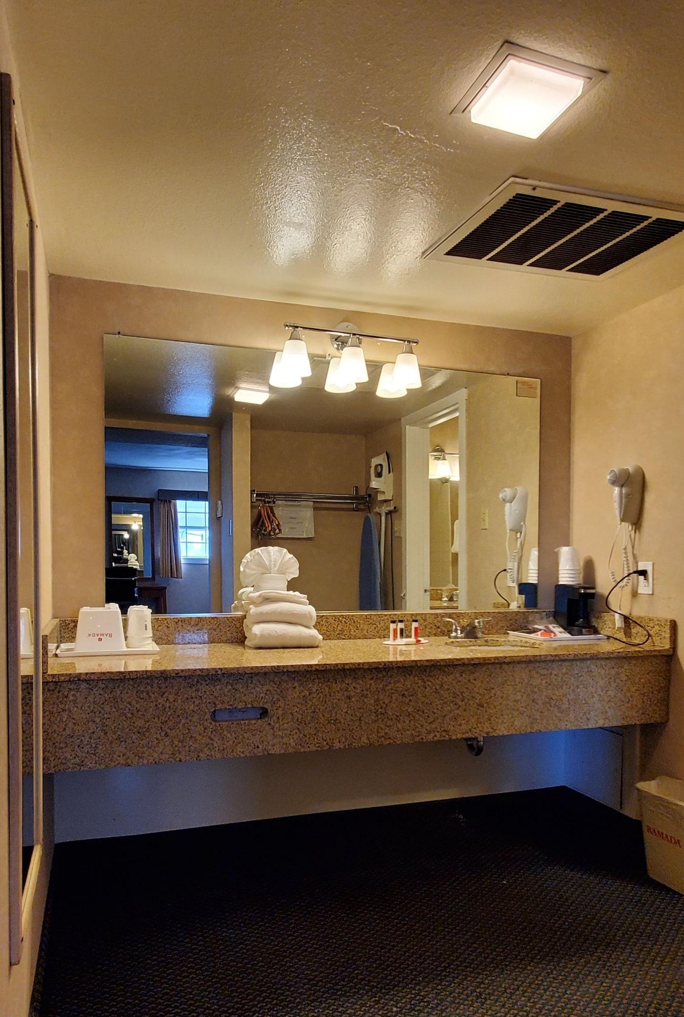Hotel Ramada By Wyndham East Flagstaff