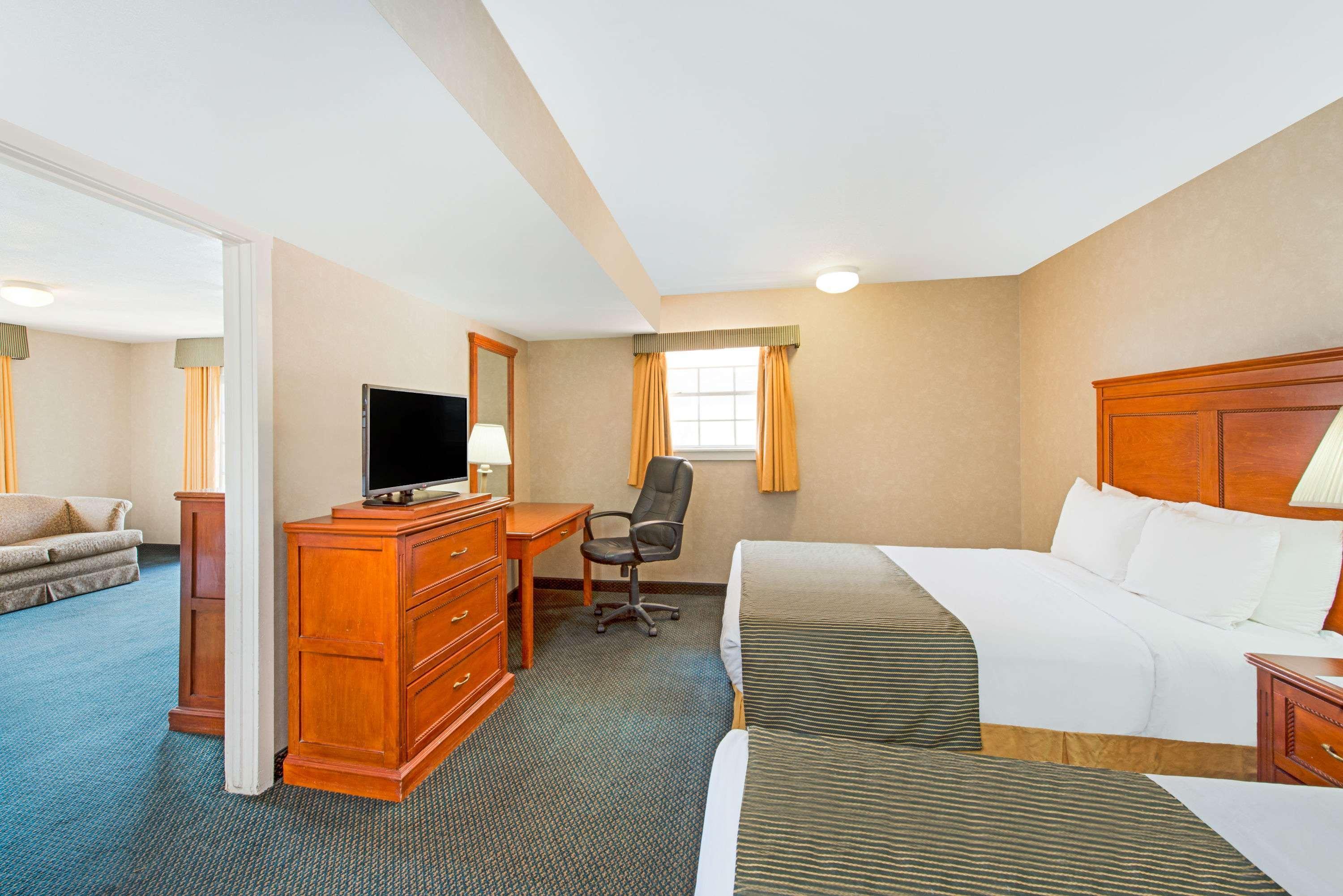 Ramada By Wyndham East Flagstaff