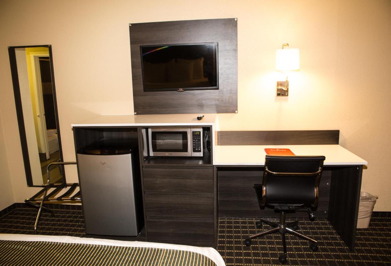 Ramada By Wyndham East Hotel 3*