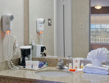 Hotel Ramada By Wyndham East 3*